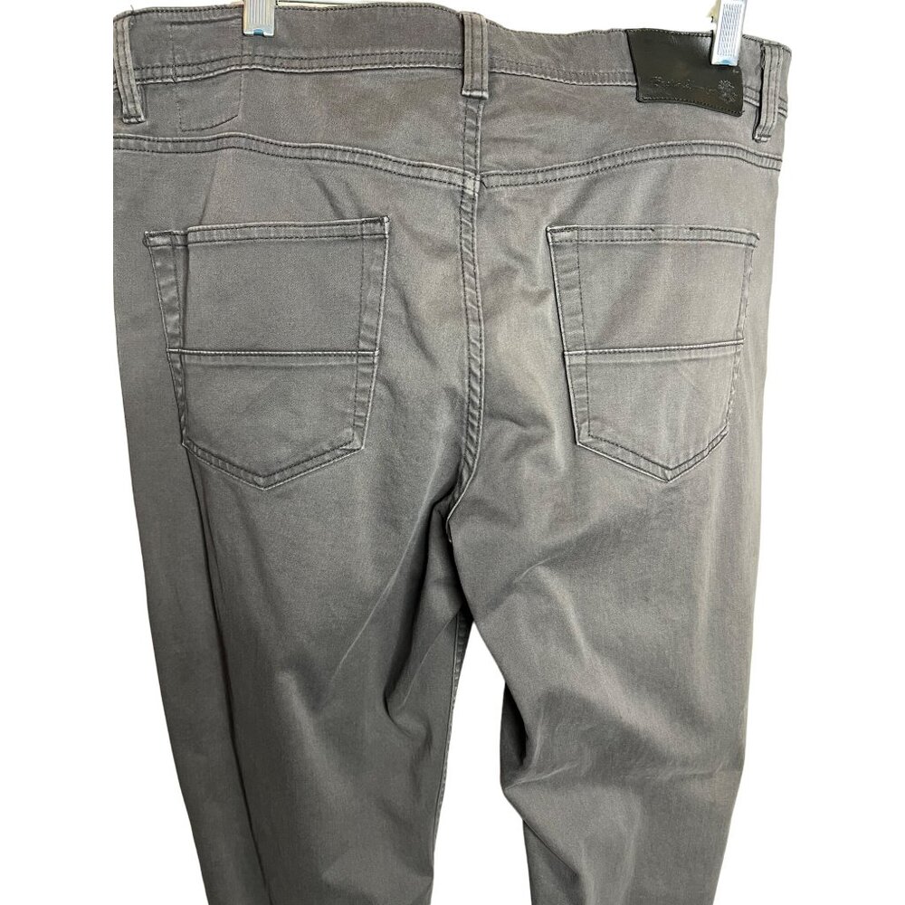 English Laundry men Jean 34x32 soft. Straight leg comfortable 5 pocket - Picture 5 of 12